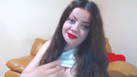 Snapshot of luisahornydoll chatting on 18, 4, 2026 Cassie online show from 18, 4, 2026