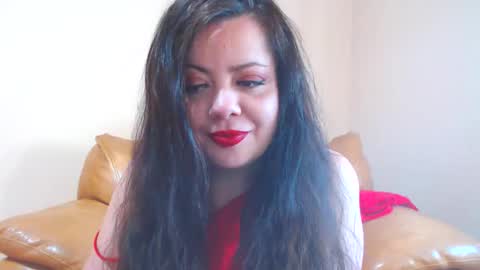 Snapshot of luisahornydoll chatting on 29, 5, 2026 Cassie online show from 29, 5, 2026