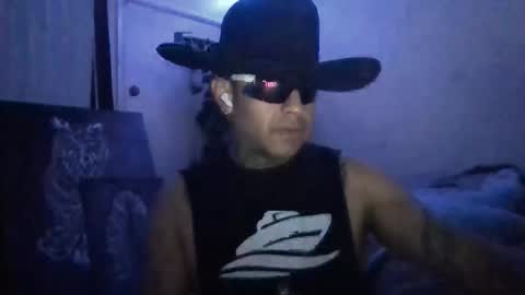 Snapshot of luisjg24hrs chatting on 20, 4, 2026 luisjg24hrs online show from 20, 4, 2026