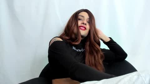 Luka Castillo online show from 11, 11, 2025