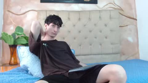 Snapshot of luke_carter chatting on 1, 6, 2026 luke_carter online show from 1, 6, 2026