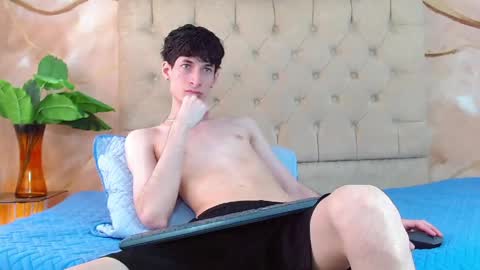 Snapshot of luke_carter chatting on 2, 6, 2026 luke_carter online show from 2, 6, 2026
