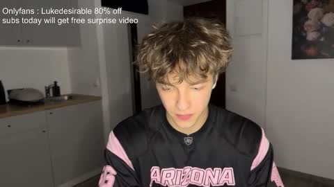 Snapshot of lukedesirable chatting on 23, 2, 2026 lukedesirable online show from 23, 2, 2026