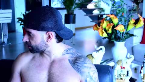 Lukhas f4f online show from 24, 3, 2026