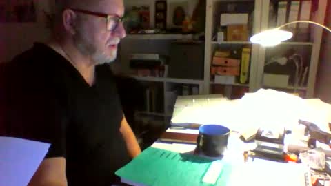 Snapshot of luley58 chatting on 17, 12, 2025 luley58 online show from 17, 12, 2025