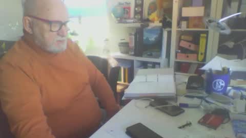 Snapshot of luley58 chatting on 25, 4, 2026 luley58 online show from 25, 4, 2026