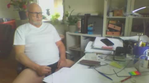Snapshot of luley58 chatting on 7, 5, 2026 luley58 online show from 7, 5, 2026