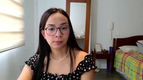Snapshot of lulibee_ chatting on 27, 3, 2026 Luli online show from 27, 3, 2026