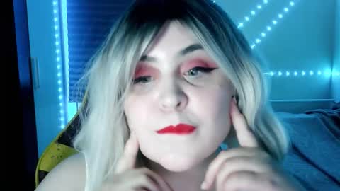 lulovia online show from 25, 3, 2026