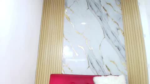 Snapshot of luluu_08 chatting on 7, 2, 2026 LULU online show from 7, 2, 2026