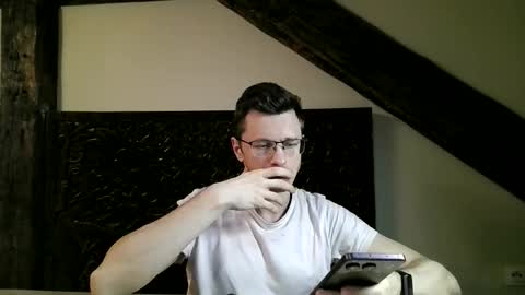 Andrew independent model 2000-0000 CET daily online show from 15, 4, 2026