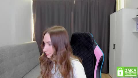 Naya online show from 25, 4, 2026