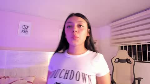 Snapshot of lummii_ chatting on 28, 4, 2026 lummii_ online show from 28, 4, 2026