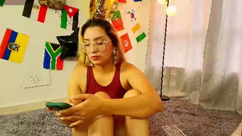 luna__velvet online show from 24, 6, 2026