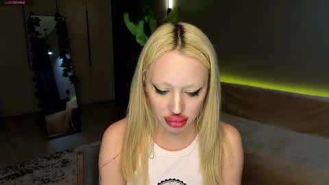 luna_beverly online show from 16, 4, 2026