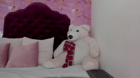 Snapshot of luna_bloomm_ chatting on 14, 5, 2026 Luna Bloom online show from 14, 5, 2026