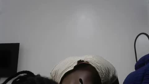 Snapshot of luna_blues chatting on 10, 5, 2026 luna_blues online show from 10, 5, 2026