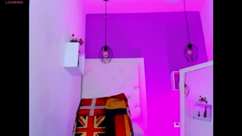 Luna online show from 6, 2, 2026