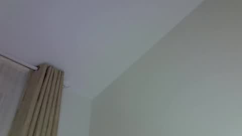 maskedmalkia online show from 16, 4, 2026