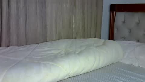 Snapshot of luna_empress chatting on 20, 4, 2026 maskedmalkia online show from 20, 4, 2026
