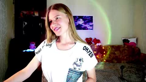 Snapshot of luna_evan chatting on 11, 9, 2025 luna_evan online show from 11, 9, 2025