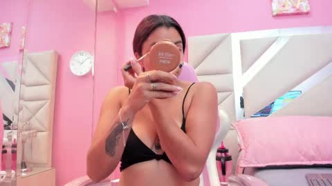 Snapshot of luna_hix chatting on 5, 5, 2026 luna_hix online show from 5, 5, 2026