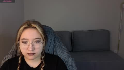 Luna Host online show from 1, 4, 2026