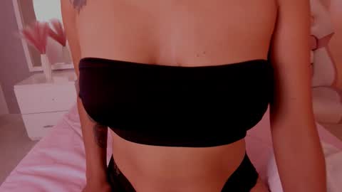 luna_hot_ass online show from 4, 11, 2025