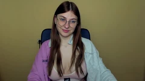 Snapshot of luna_lush_ chatting on 27, 4, 2026 Luna online show from 27, 4, 2026