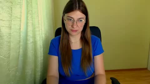 Snapshot of luna_lush_ chatting on 5, 7, 2026 Luna online show from 5, 7, 2026