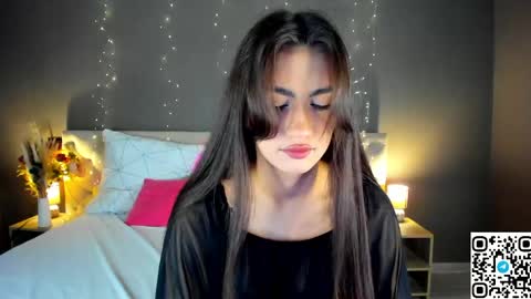 Snapshot of luna_mee chatting on 21, 4, 2026 Adele online show from 21, 4, 2026