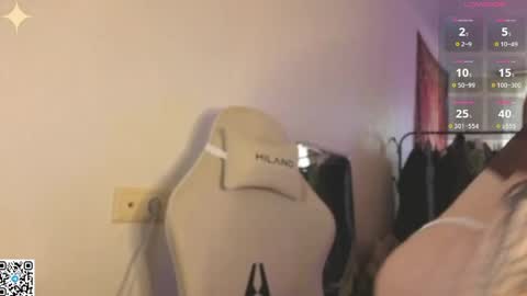 Snapshot of luna_moon13 chatting on 7, 5, 2026 Luna online show from 7, 5, 2026