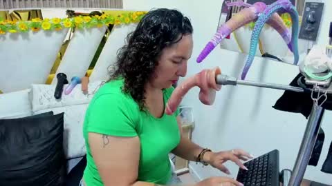 Snapshot of luna_naughty1 chatting on 30, 5, 2026 luna_naughty1 online show from 30, 5, 2026