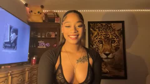 lunaa_11 online show from 17, 11, 2025