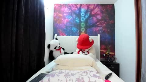 lunaa mayer online show from 1, 10, 2025