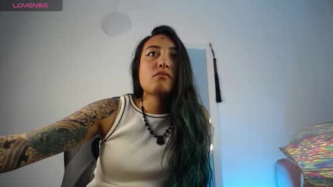 Snapshot of lunaaponte chatting on 5, 2, 2026 LUNA online show from 5, 2, 2026