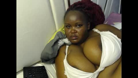 lunabloom01 online show from 10, 1, 2026