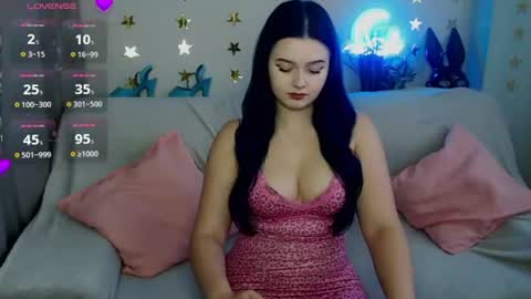 Snapshot of lunablueb chatting on 17, 7, 2026 Luna online show from 17, 7, 2026