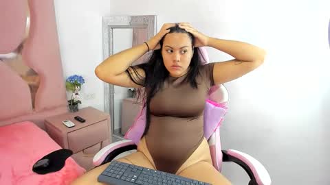 lunadreamsht online show from 19, 12, 2025