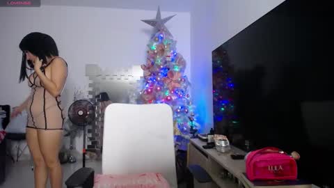 Snapshot of lunagardners chatting on 19, 12, 2024 lunagardners online show from 19, 12, 2024