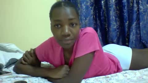 Snapshot of lunah_kitty chatting on 3, 4, 2026 lunah_kitty online show from 3, 4, 2026