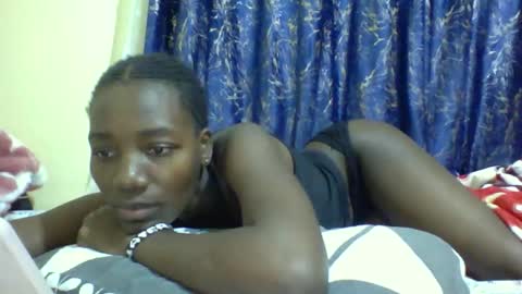 Snapshot of lunah_kitty chatting on 13, 4, 2026 lunah_kitty online show from 13, 4, 2026