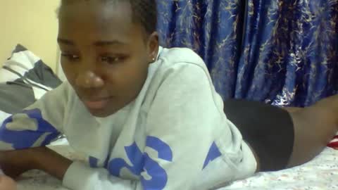 Snapshot of lunah_kitty chatting on 16, 4, 2026 lunah_kitty online show from 16, 4, 2026