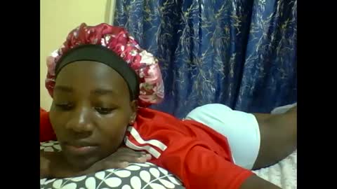 Snapshot of lunah_kitty chatting on 1, 5, 2026 lunah_kitty online show from 1, 5, 2026