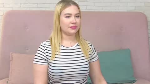 Snapshot of lunahouston chatting on 14, 1, 2025 LunaHouston online show from 14, 1, 2025