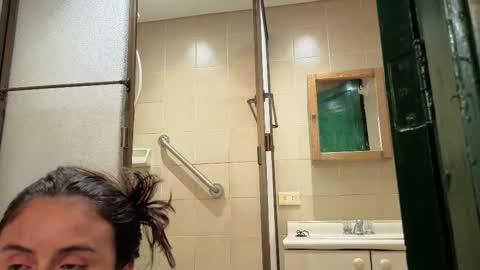 Snapshot of lunaluxe1001 chatting on 10, 2, 2026 lunaluxe1001 online show from 10, 2, 2026