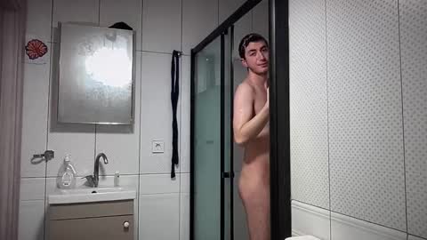 LunaPica online show from 1, 1, 2025