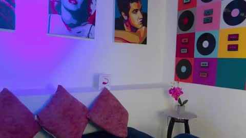 Luna online show from 13, 2, 2025