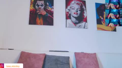 Luna online show from 5, 11, 2025