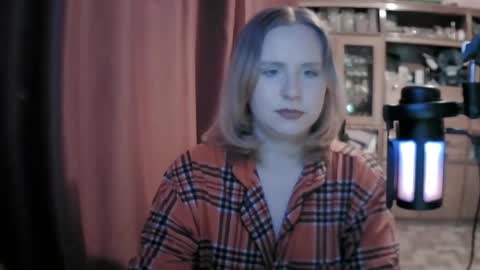 Snapshot of lunamystique_ chatting on 4, 5, 2026 lunamystique_ online show from 4, 5, 2026